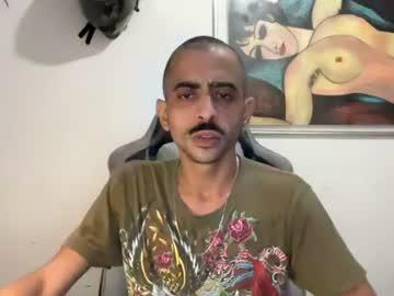 Watch enjoythetrip performing live on BoomCams free cam network