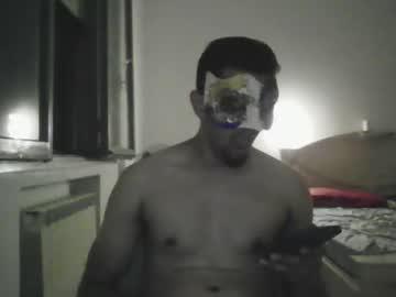 Watch enzoerotico performing live on BoomCams free cam network