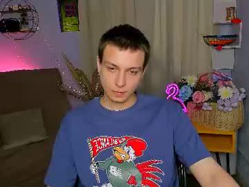 Watch eric_nova performing live on BoomCams free cam network