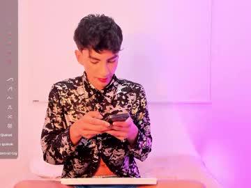 Watch erick_velveth performing live on BoomCams free cam network