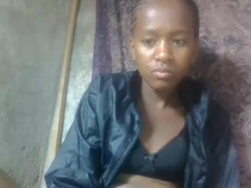 Watch estancelee performing live on BoomCams free cam network