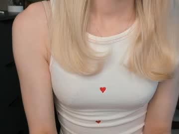 Watch eternity_cuite performing live on BoomCams free cam network