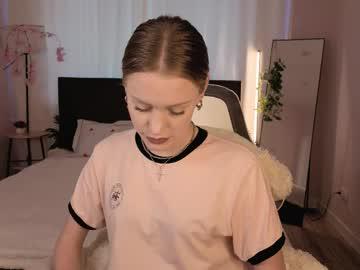 Watch eva_hamilton performing live on BoomCams free cam network