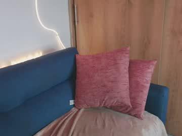 Watch evalune_ performing live on BoomCams free cam network
