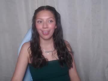 Watch evangeline_petite performing live on BoomCams free cam network