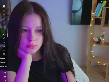 Watch evaonyx performing live on BoomCams free cam network