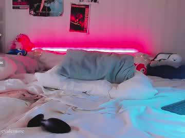 Watch evevalentine_ performing live on BoomCams free cam network