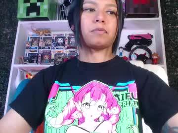 Watch evybubbles_ performing live on BoomCams free cam network