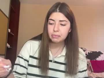 Watch faebeeck performing live on BoomCams free cam network