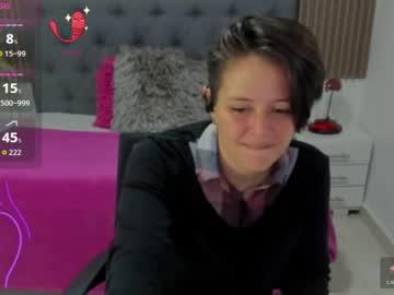 Watch fanny_18 performing live on BoomCams free cam network
