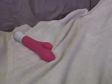 Watch fauntzil performing live on BoomCams free cam network