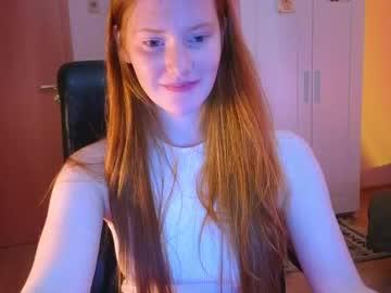 Watch fiamoor performing live on BoomCams free cam network