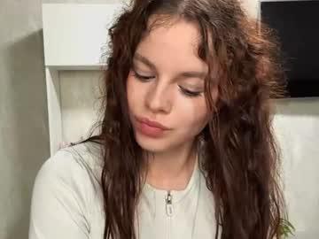 Watch fionafaigin performing live on BoomCams free cam network