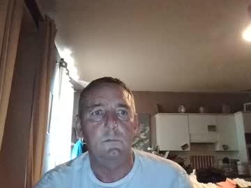 Watch fitufitu performing live on BoomCams free cam network