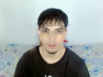 Watch flaco23_latino performing live on BoomCams free cam network