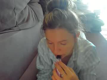 Watch foxy_blond performing live on BoomCams free cam network