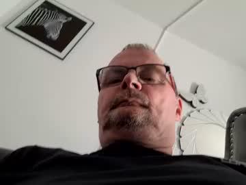Watch franciscomalin performing live on BoomCams free cam network