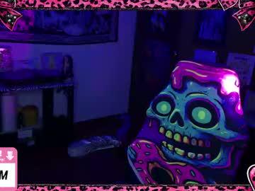 Watch ftmbiggestclit performing live on BoomCams free cam network