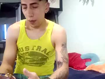 Watch fuegolatino_priv performing live on BoomCams free cam network