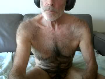 Watch furrydawg performing live on BoomCams free cam network