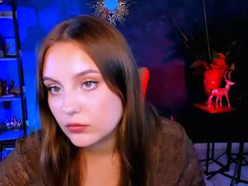 Watch gabifernandez_ performing live on BoomCams free cam network