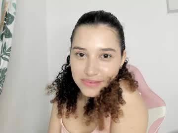 Watch gabriela_duarte performing live on BoomCams free cam network