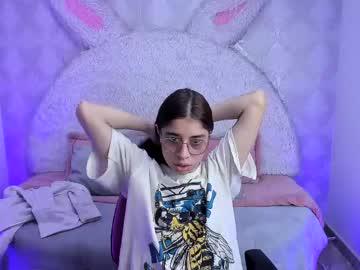 Watch gaby_louse performing live on BoomCams free cam network