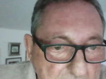 Watch georg1412 performing live on BoomCams free cam network