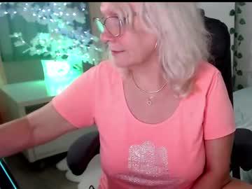 Watch ghertrudequeen performing live on BoomCams free cam network