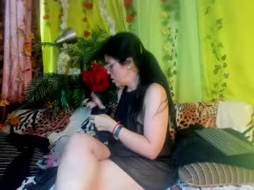 Watch girasol_walton performing live on BoomCams free cam network