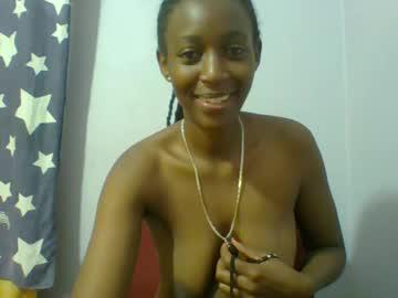 Watch girll_nextdoor performing live on BoomCams free cam network