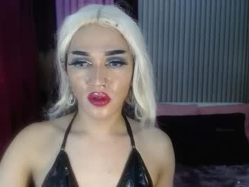 Watch goddesdiane8inch performing live on BoomCams free cam network
