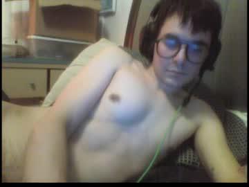 Watch gonelie performing live on BoomCams free cam network