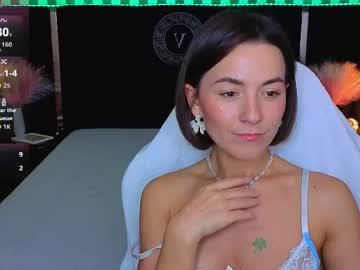 Watch gracefulmichelle performing live on BoomCams free cam network