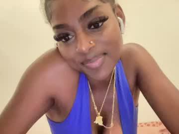 Watch hailey_emma performing live on BoomCams free cam network