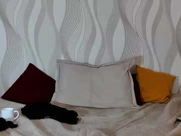 Watch halohexx performing live on BoomCams free cam network