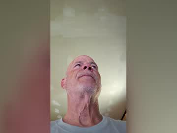 Watch handy7dl performing live on BoomCams free cam network