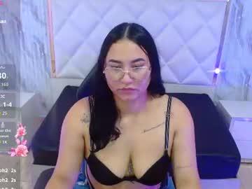 Watch hazell_tay performing live on BoomCams free cam network