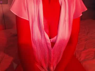 Watch heavenlykiss performing live on BoomCams free cam network