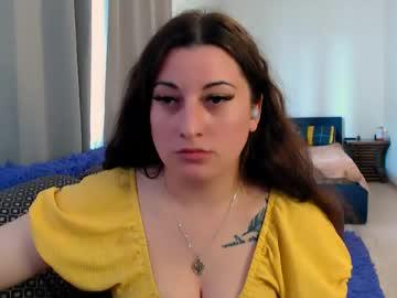 Watch helen_adams_ performing live on BoomCams free cam network