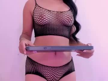 Watch helenn_monroy1 performing live on BoomCams free cam network