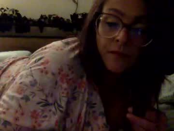 Watch hiddenmagicrealm performing live on BoomCams free cam network