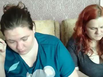 Watch hollyxeva performing live on BoomCams free cam network