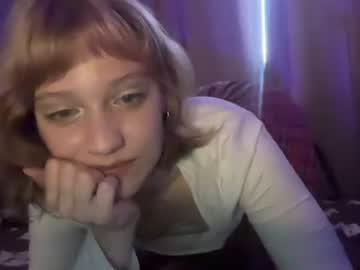 Watch hollyyypoly performing live on BoomCams free cam network