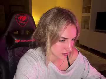Watch holyfrey performing live on BoomCams free cam network