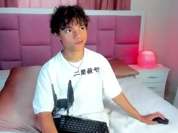 Watch honeymoon_sariel performing live on BoomCams free cam network