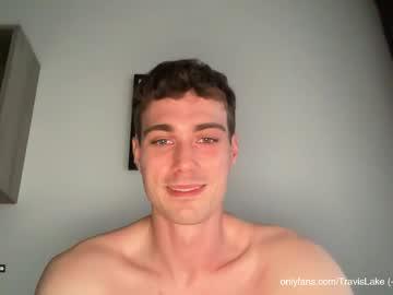 Watch hornytwunk01 performing live on BoomCams free cam network