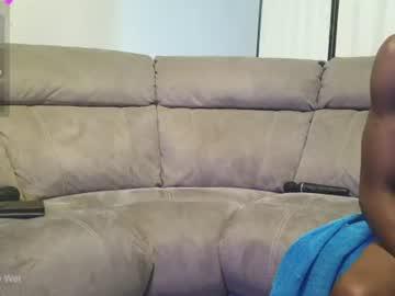 Watch hot_summerxxx performing live on BoomCams free cam network