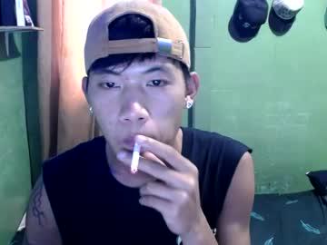 Watch hugecockjames09 performing live on BoomCams free cam network