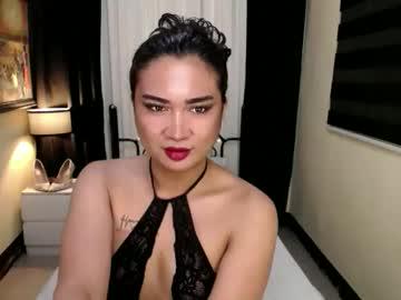 Watch hugemusclecockts performing live on BoomCams free cam network